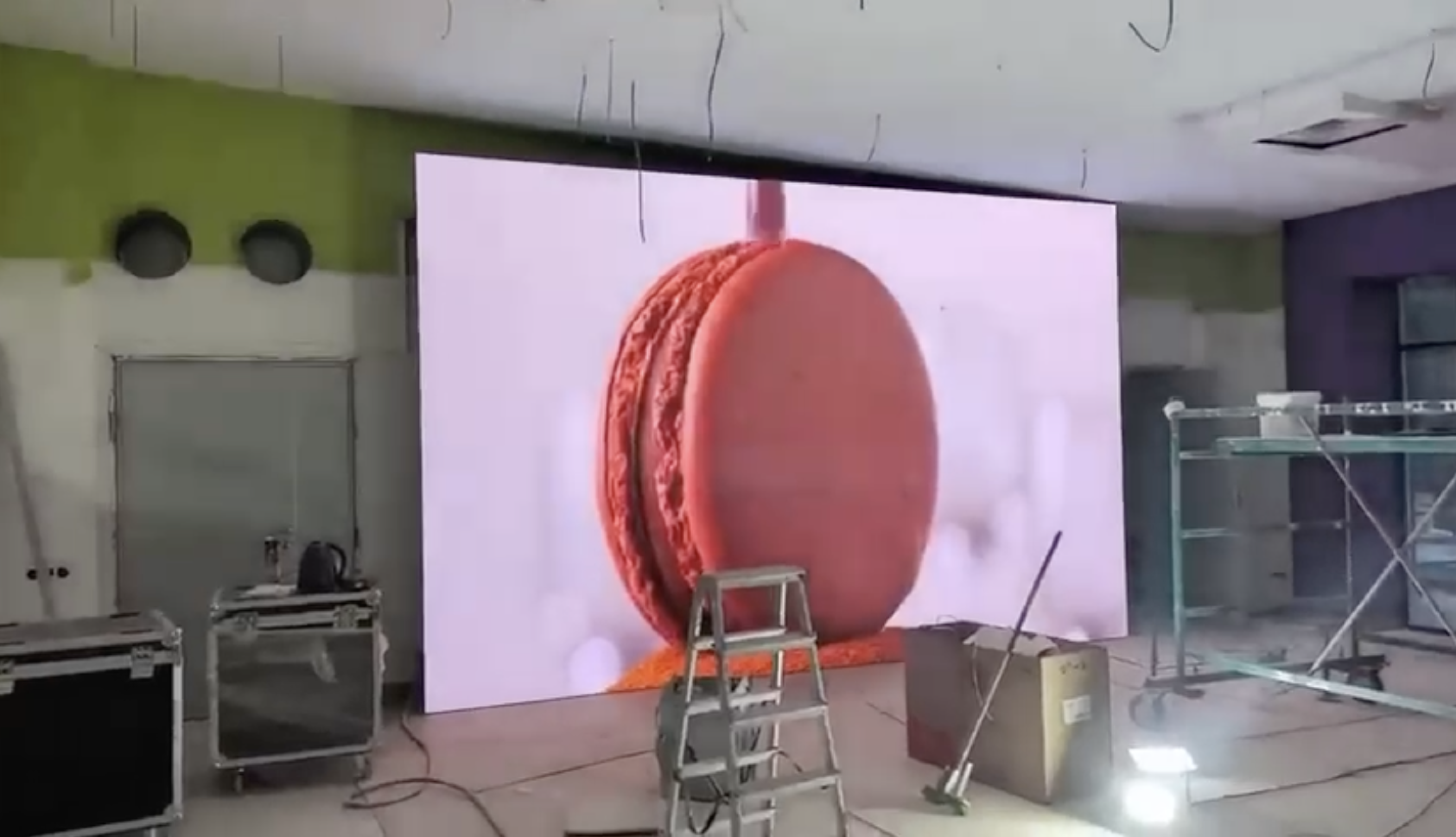 Интерьерный экран Р 1.538 для санаторно-оздоровительного комплекса «Прометей»