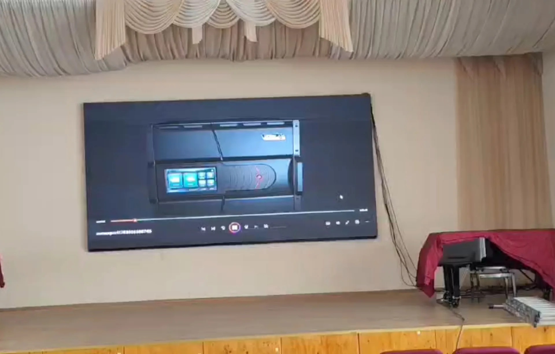 Интерьерный экран Р2.5 для детской школы им Фролова